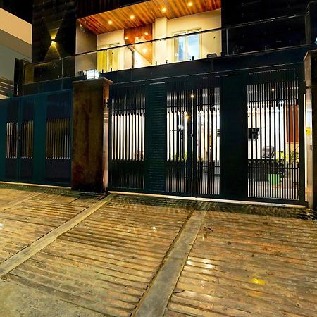 Super Townhouse Sector 104 Noida 호텔 외부 사진