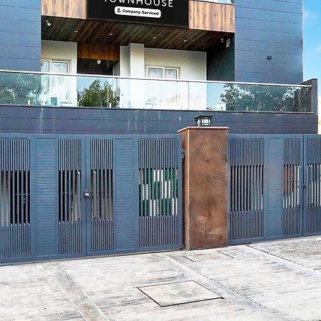 Super Townhouse Sector 104 Noida 호텔 외부 사진